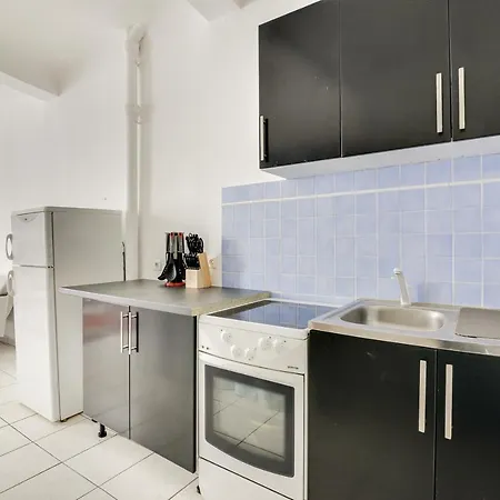 Cosy Studio Avec Coin Nuit A 200 Metres Du Palais Des Festivals Apartment Cannes